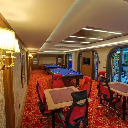 Elysium Deluxe Hotel *